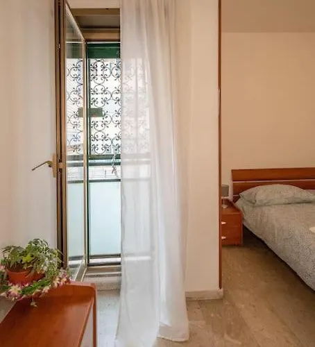 In The Heart Of Trastevere Roma